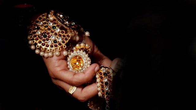 Unveiling the Allure: A Glittering Exploration of Gold and Jewelry