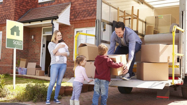 Smooth Transitions: The Ultimate Guide to Stress-Free Moving Services